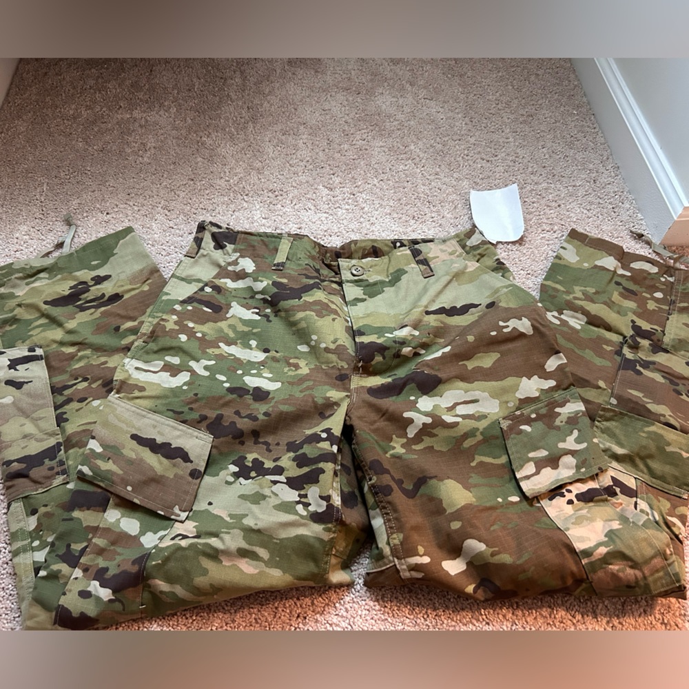 New Trousers Combat Size Medium